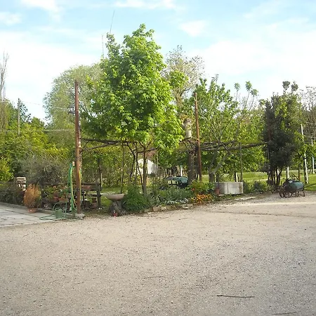 Loghino Sabbioni Farm stay *